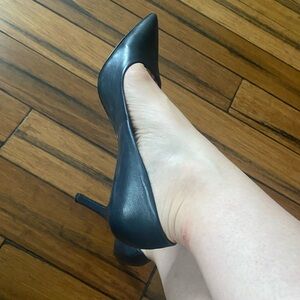 Dark Blue Size 12M Naturalizer Anna Heels - Great Condition!!